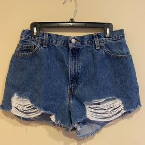 Levi 550 Distressed Denim Short, Size M